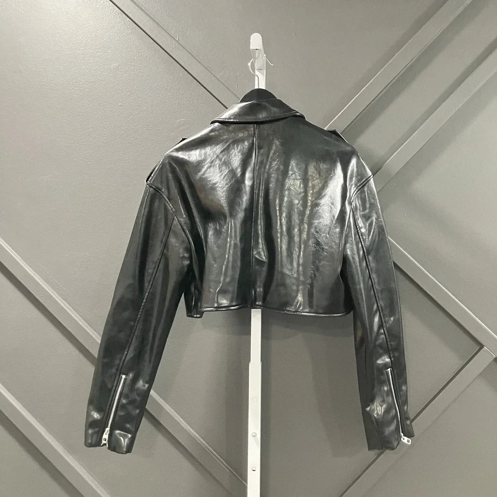 Zara Faux Leather Jacket Womens Medium Black Cropped Zip Utility Moto Shacket